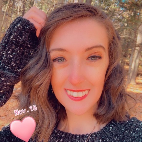 Meet your Posher, Lauren - Picture 1 of 1